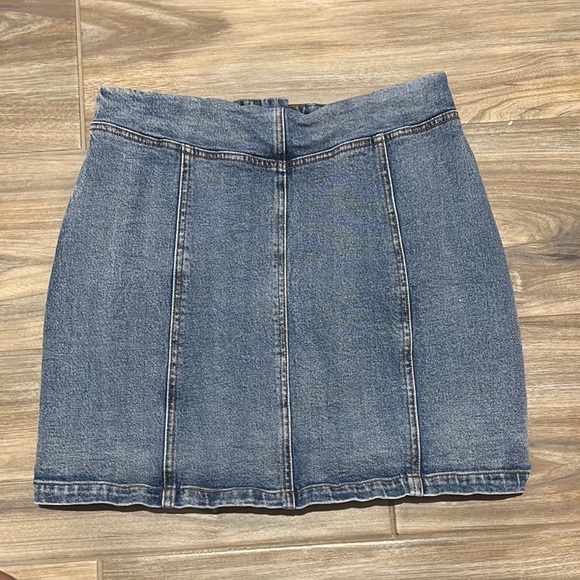 Denim Button-Front Skirt - Picture 5 of 5